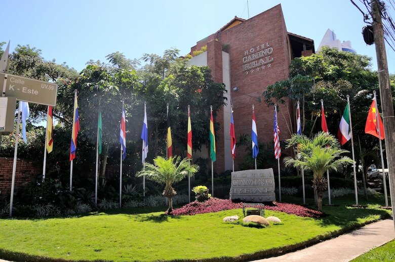 Camino Real Hotel
