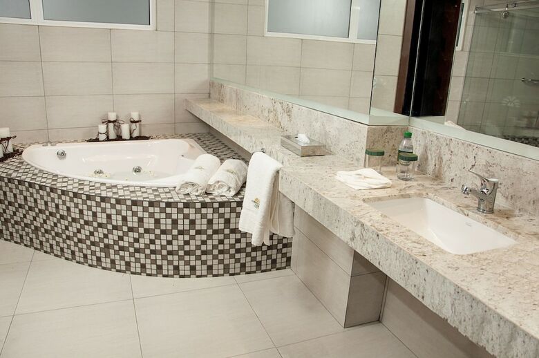 Camino Real Hotel