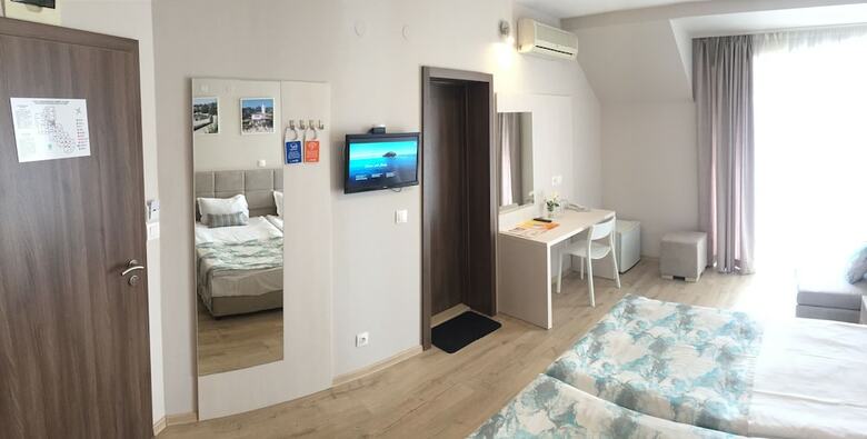 Helios Hotel
