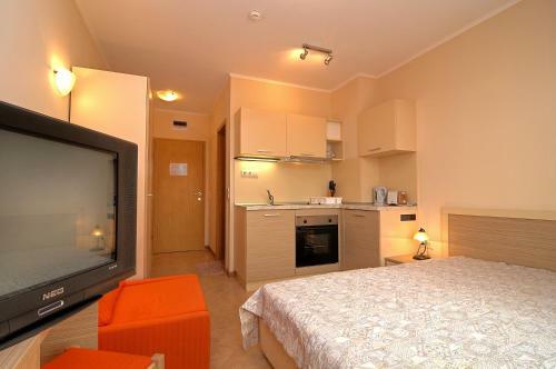 Aparthotel Pmg Royal Sun Apartments