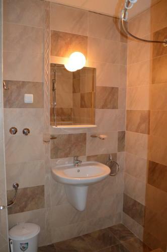 Hotel Deykin