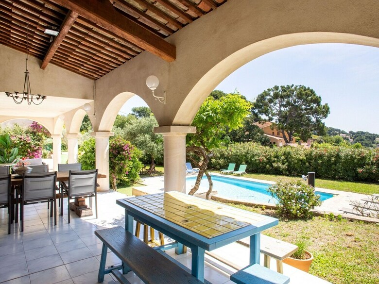 Premium Villa In Ollioules With Swimming Pool
