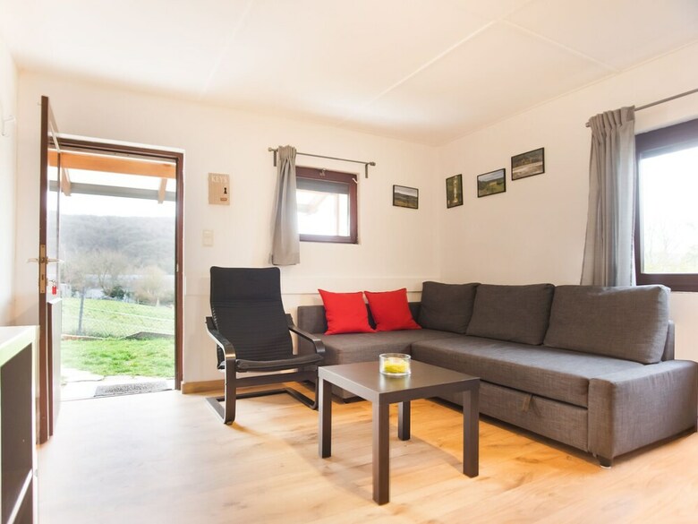 Serene Holiday Home In Han-sur-lesse With Garden