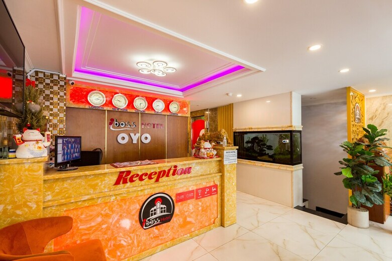 Oyo 1108 Iboss Hotel