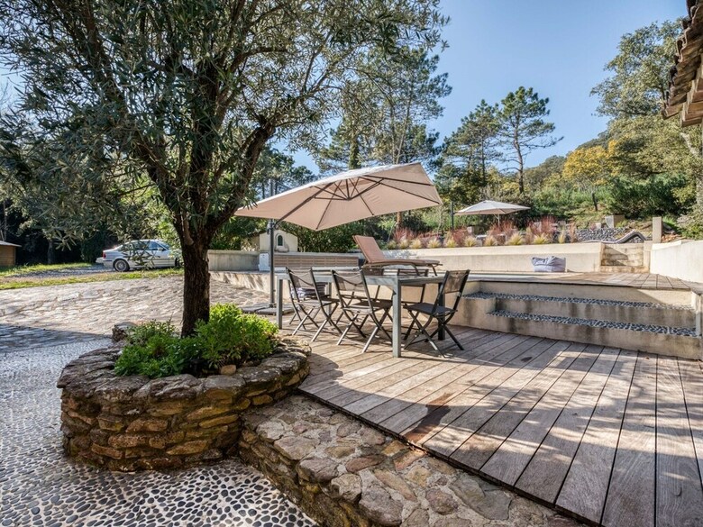 Charming Villa With Private Pool And In Quiet Area In La M�le
