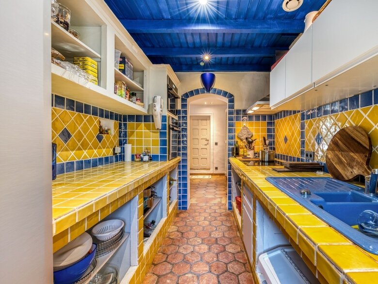 Charming Villa With Private Pool And In Quiet Area In La M�le