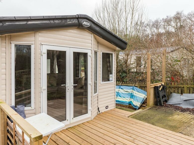 Enticing Home In Hastings Near Castle