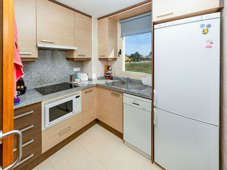 Majestic Apartment In D�nia With Jacuzzi