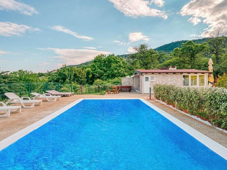 Elegant Holiday Home In Lovran With Swimming Pool