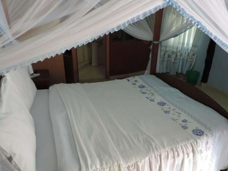 Hotel Lions Court Lodge