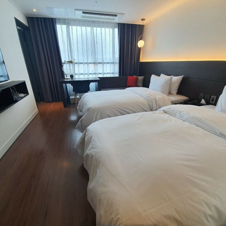Hotel The Grang Jungmun