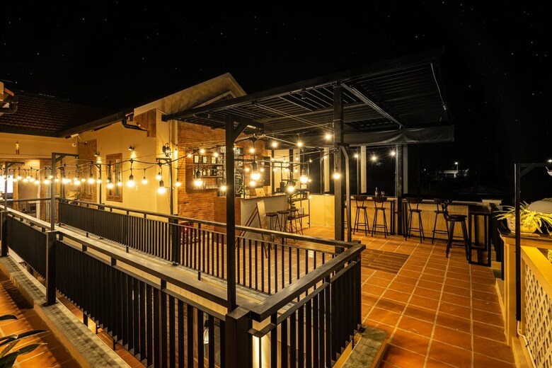 Hotel The Yard Phu Quoc