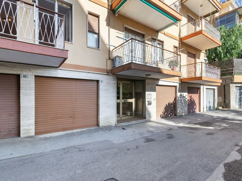 Attractive Apartment In Sanremo With Balcony