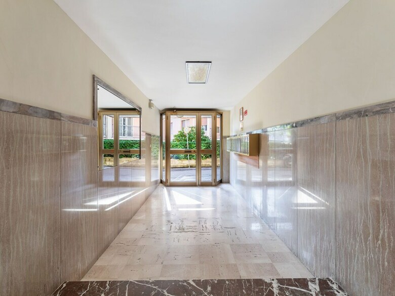 Attractive Apartment In Sanremo With Balcony