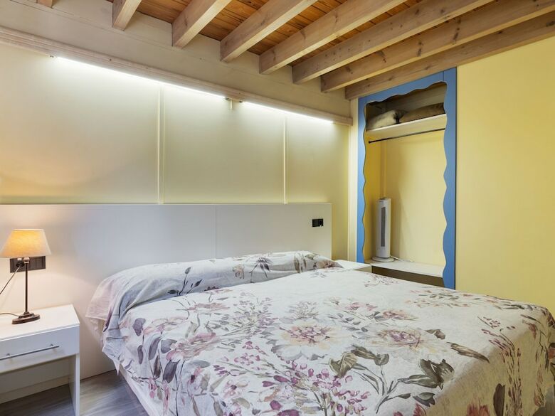 Sun-baked Bungalow In Oliva With Swimming Pool