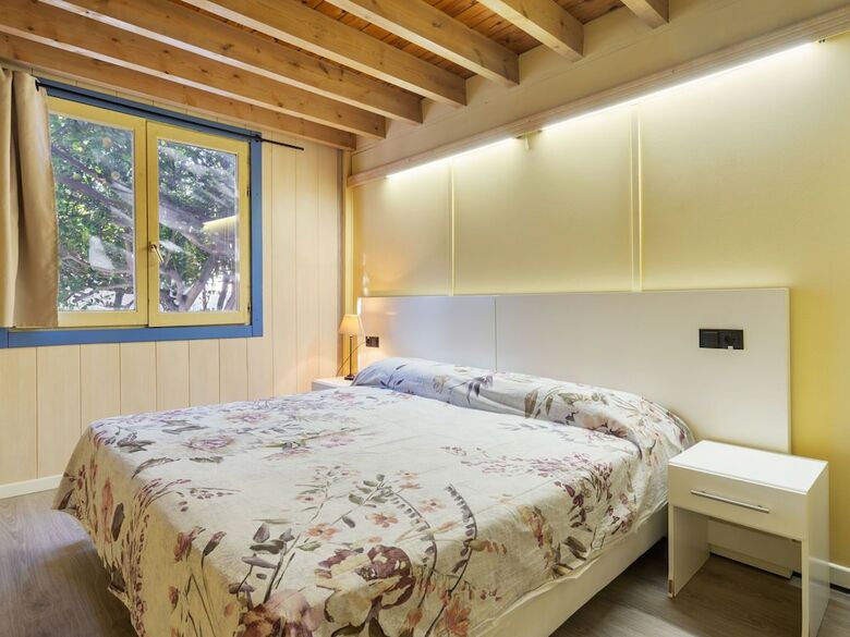 Sun-baked Bungalow In Oliva With Swimming Pool