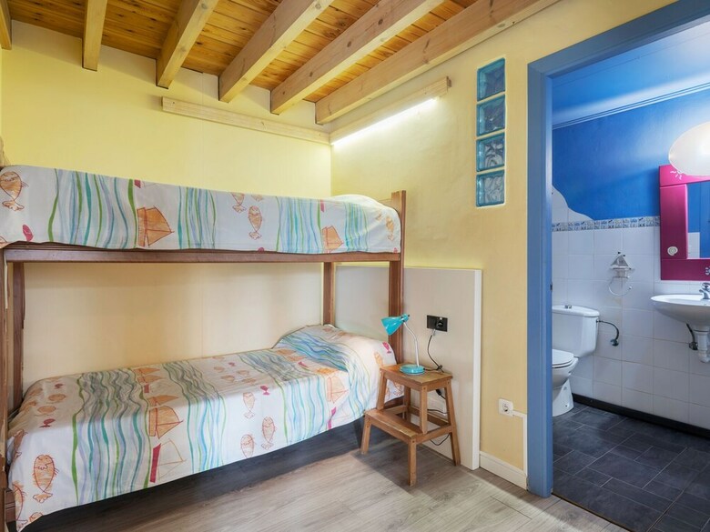 Sun-baked Bungalow In Oliva With Swimming Pool