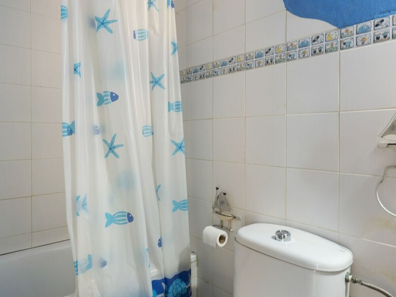 Sun-baked Bungalow In Oliva With Swimming Pool
