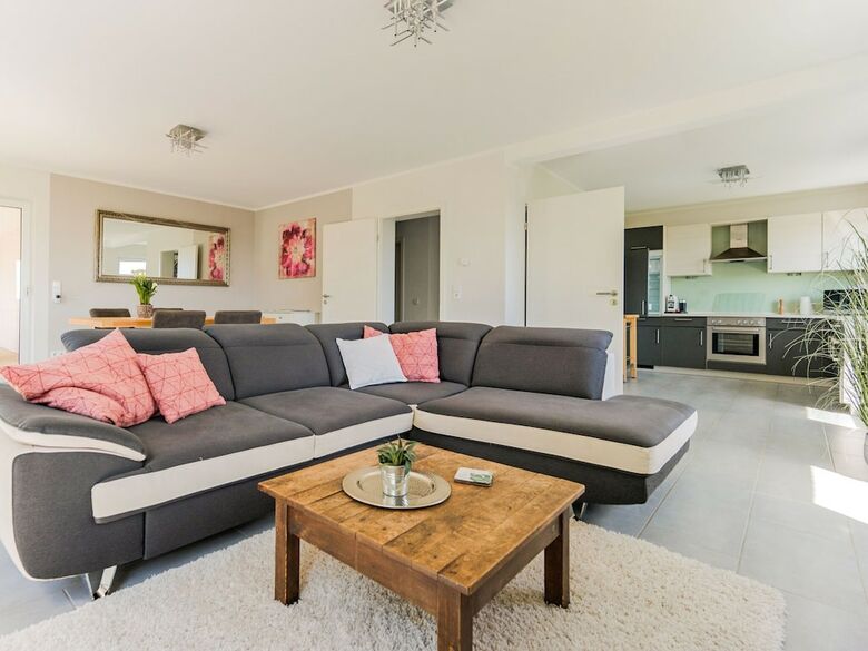 Charming Apartment In Weinsheim With Garden