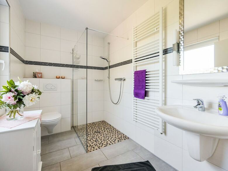 Charming Apartment In Weinsheim With Garden
