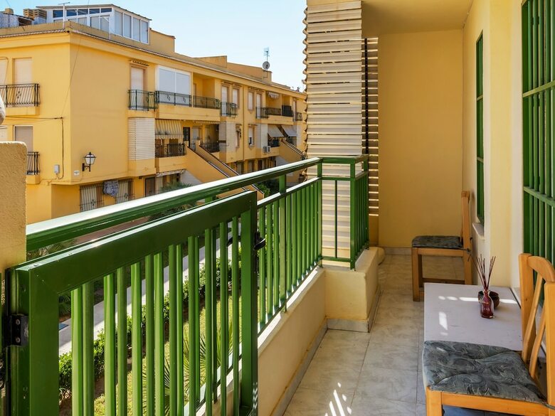 Cozy Apartment In Torrevieja With Balcony