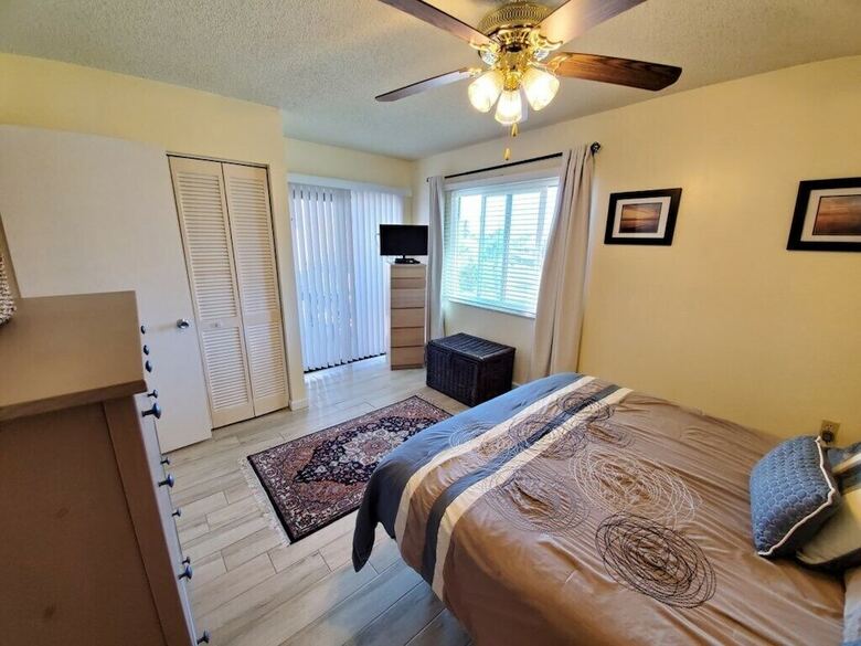 Ocean Village Club D22