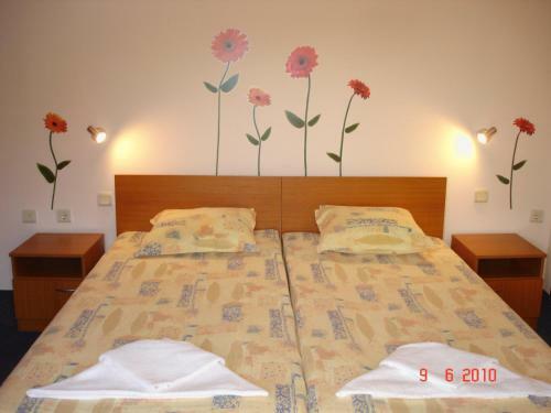 Friends Family Hotel