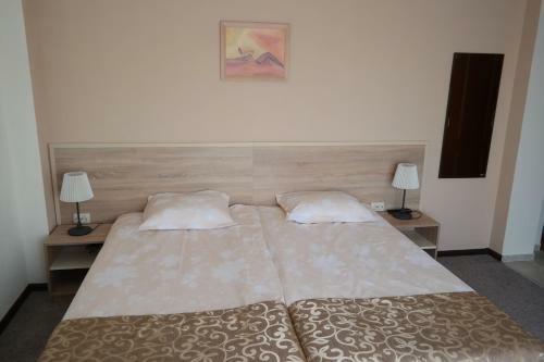 Friends Family Hotel