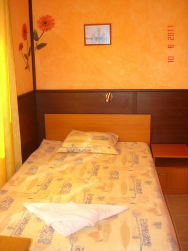 Friends Family Hotel