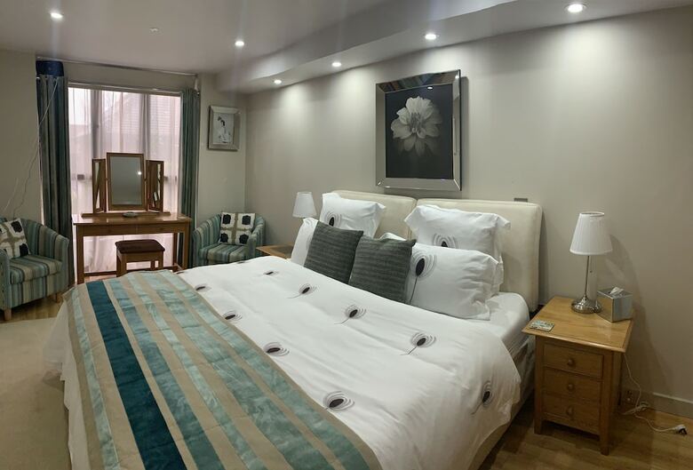 King Canute Apartment - Crown Lettings