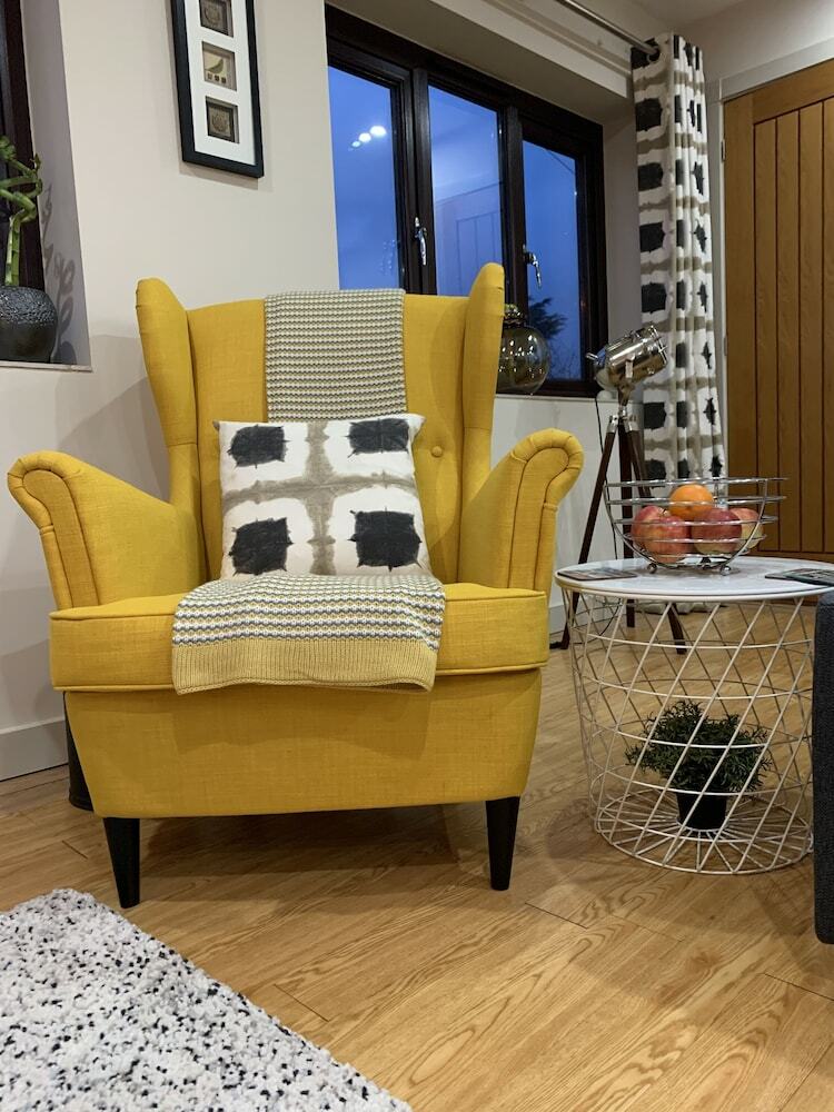 King Canute Apartment - Crown Lettings