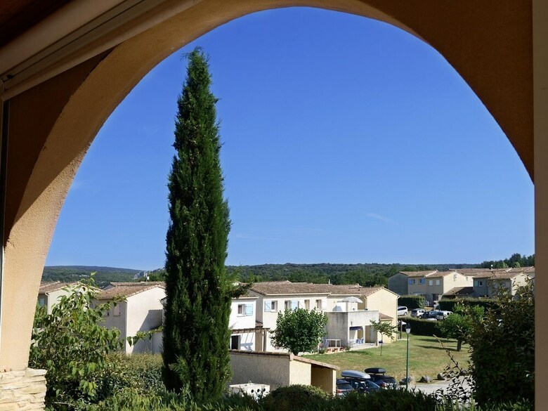 Cozy Apartment Only 2 Km. Away From Vallon-pont-d'arc