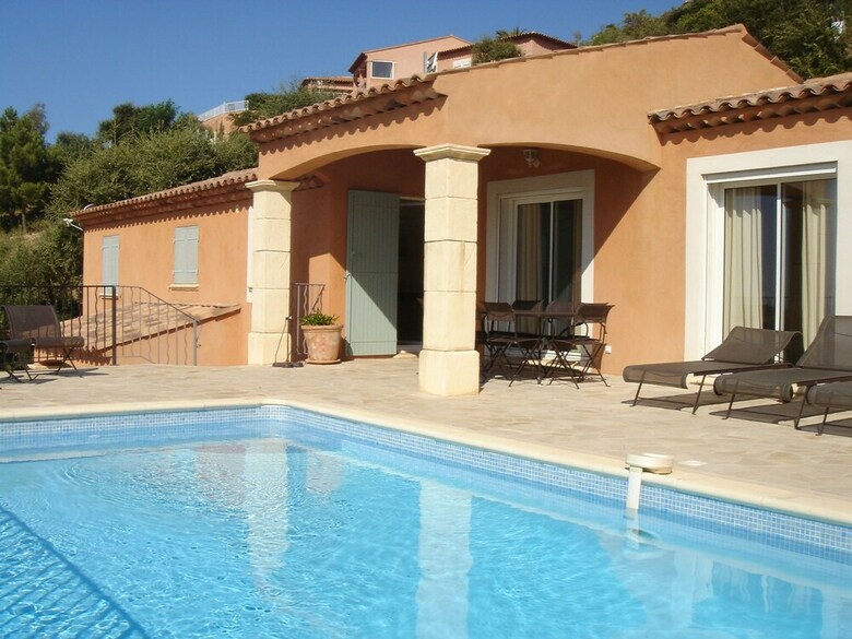 Spacious Villa With Panoramic Views, Located In The Provence