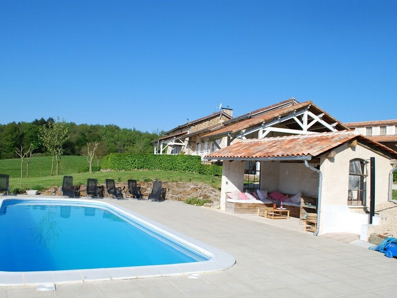 Gorgeous Holiday Home In Roussines With Terrace