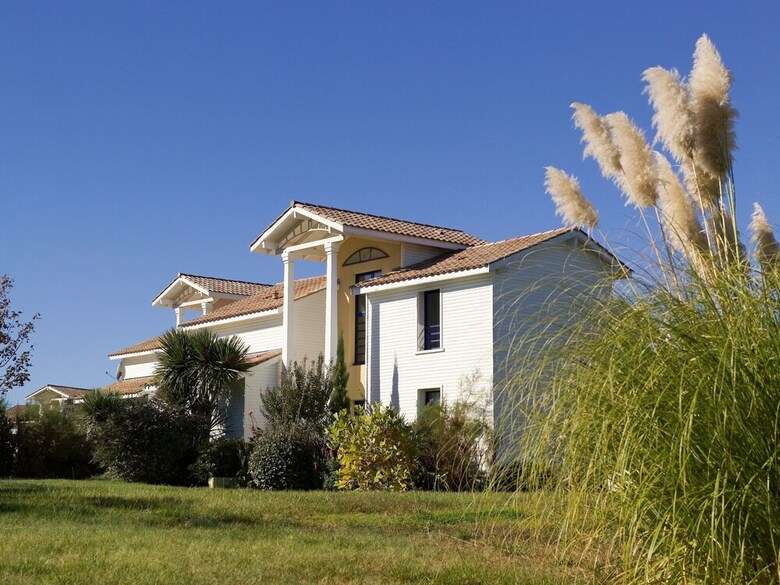 Nice Villa With A Private Swimming Pool, 900m From The Beach
