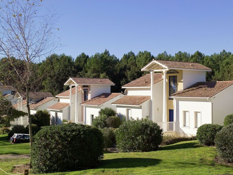 Nice Villa With A Private Swimming Pool, 900m From The Beach