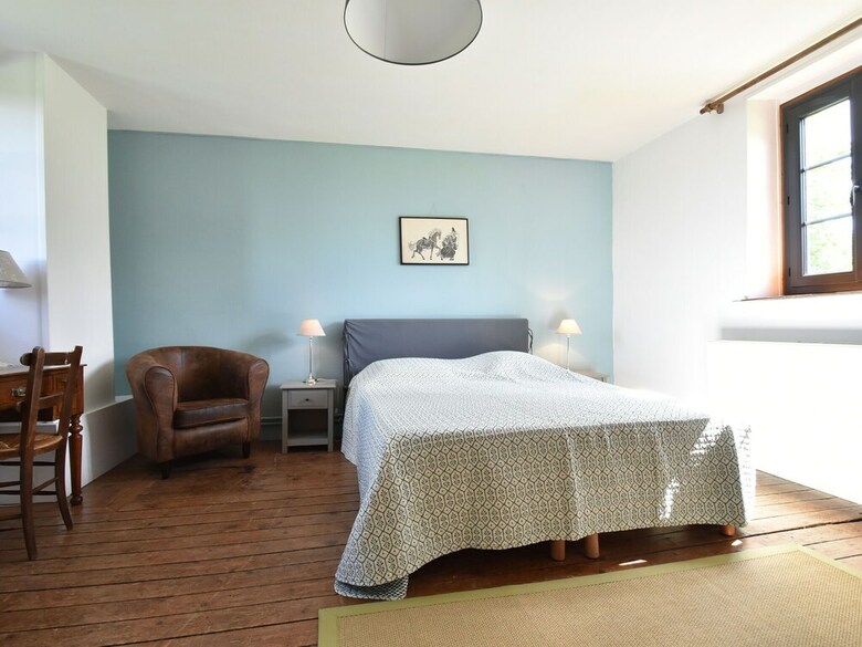 Pleasant Cottage In Asni�res With Terrace