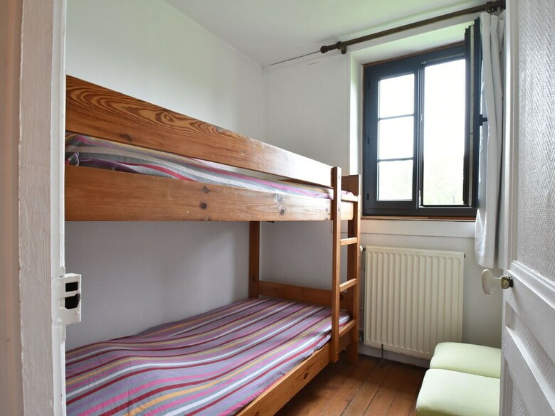 Pleasant Cottage In Asni�res With Terrace