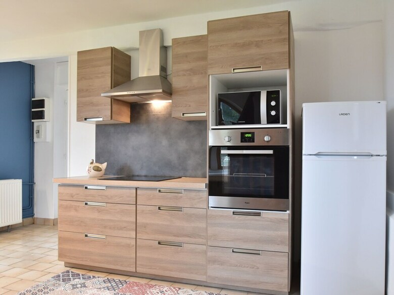 Pleasant Cottage In Asni�res With Terrace