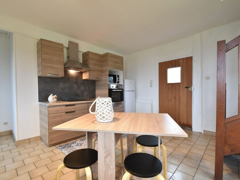 Pleasant Cottage In Asni�res With Terrace