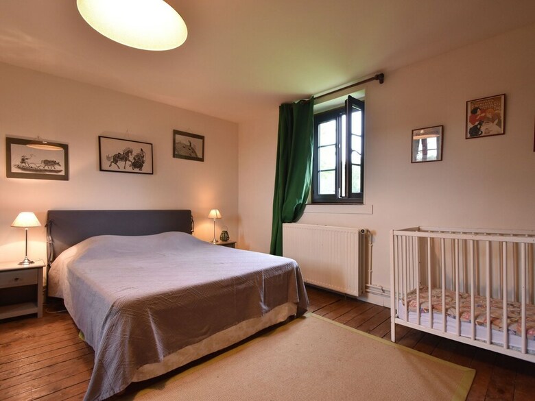 Pleasant Cottage In Asni�res With Terrace