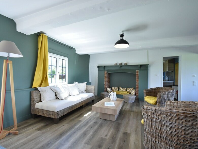 Pleasant Cottage In Asni�res With Terrace