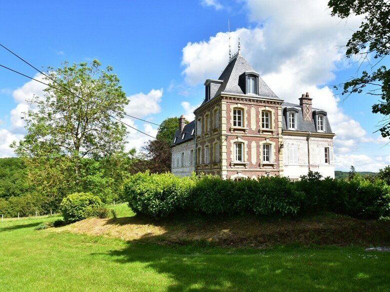 Pleasant Cottage In Asni�res With Terrace