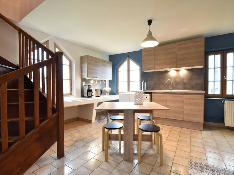 Pleasant Cottage In Asni�res With Terrace