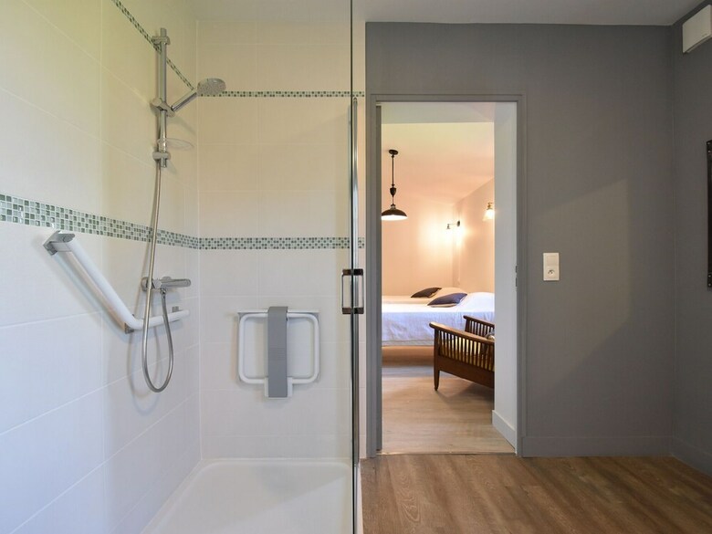 Pleasant Cottage In Asni�res With Terrace