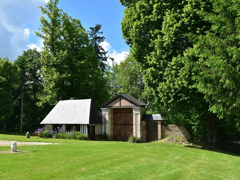 Pleasant Cottage In Asni�res With Terrace