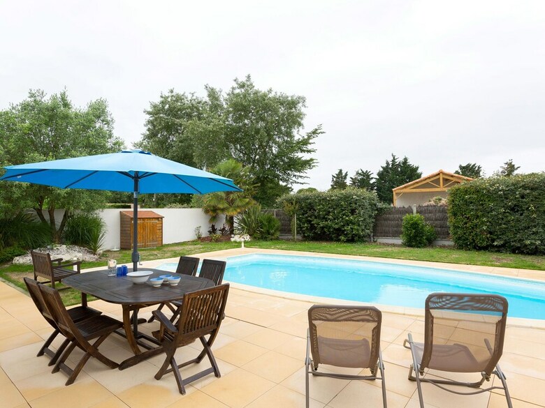 Luxurious Villa With A Dishwasher, Only 3.5km From The Beach