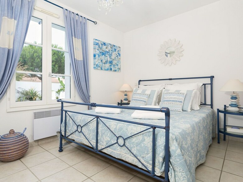 Luxurious Villa With A Dishwasher, Only 3.5km From The Beach