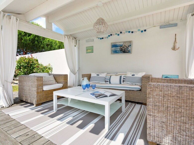 Luxurious Villa With A Dishwasher, Only 3.5km From The Beach