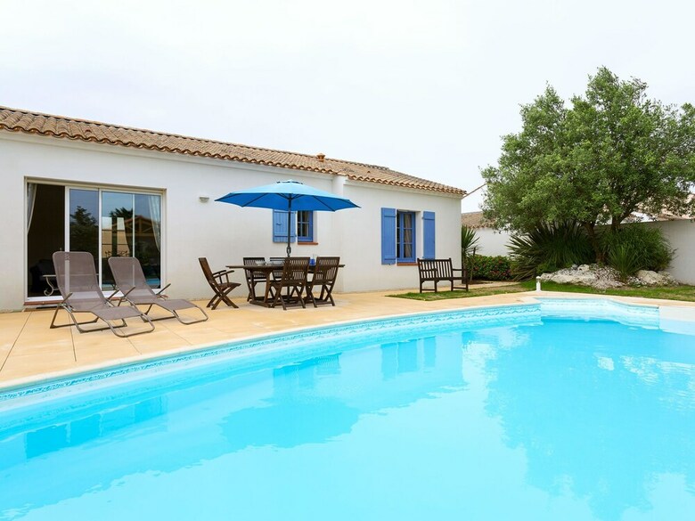 Luxurious Villa With A Dishwasher, Only 3.5km From The Beach